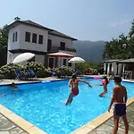 Hotel Vrionis Áyios Dhimítrios