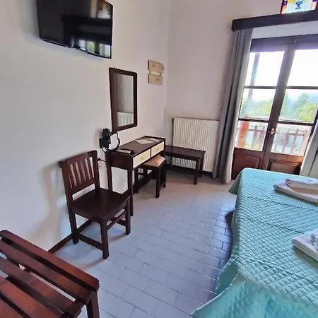 Vrionis Hotel