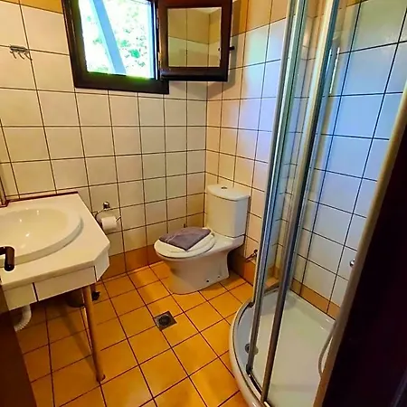 Vrionis Hotel Áyios Dhimítrios