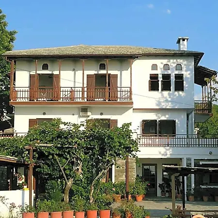 Vrionis Hotel 2*