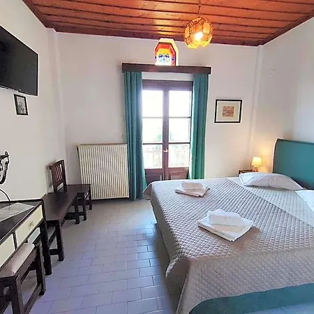 Hotel Vrionis 2*
