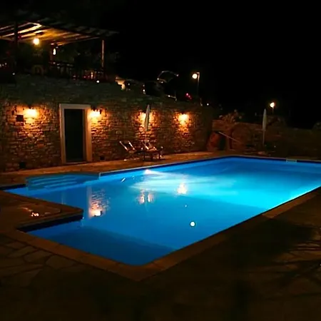 Hotel Vrionis 2*
