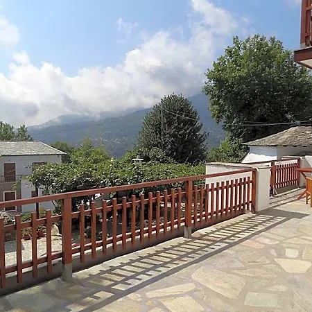 Vrionis Hotel
