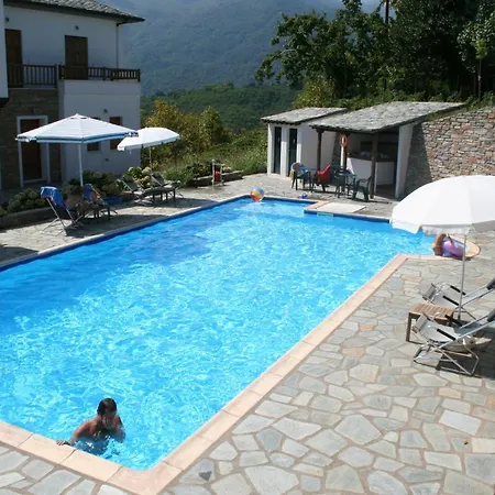 Vrionis Hotel