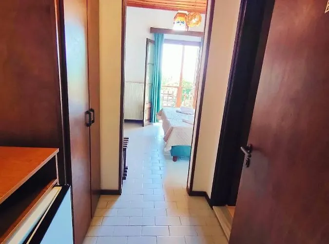 Vrionis 2* Áyios Dhimítrios